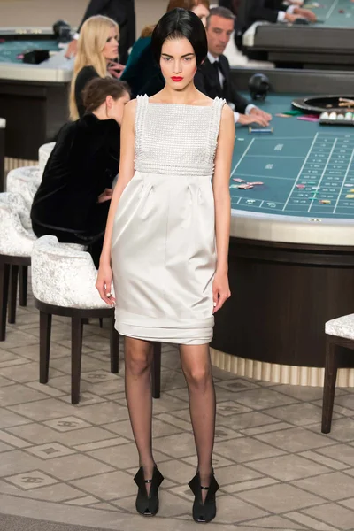 Look 33